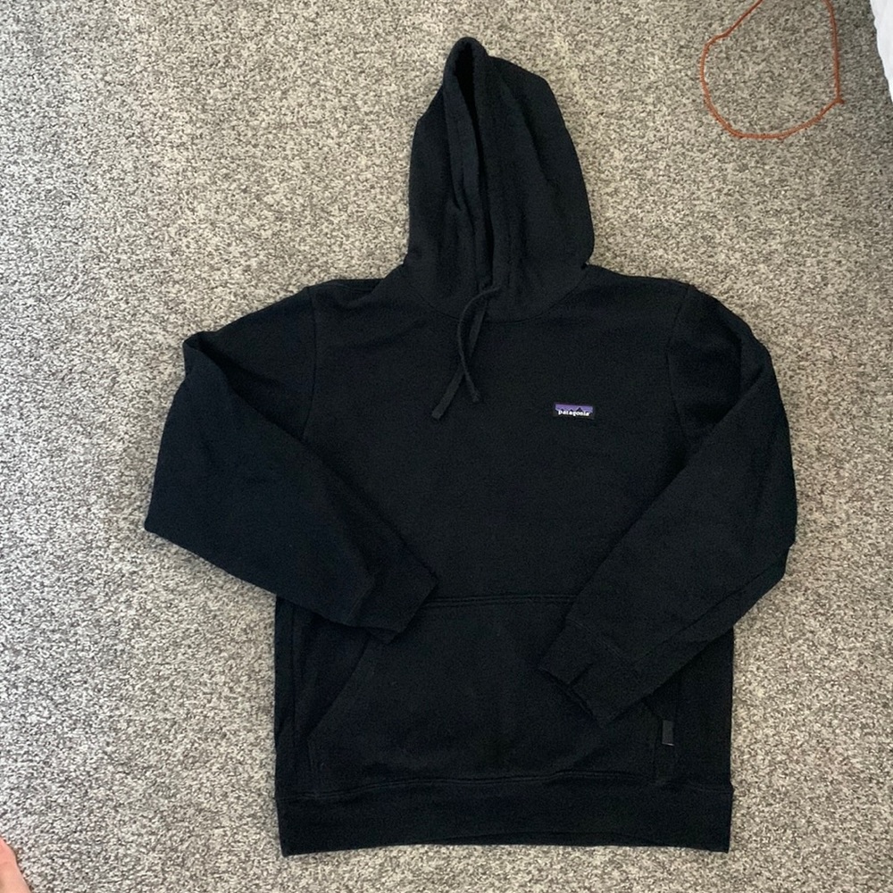 womens Patagonia black hoodie